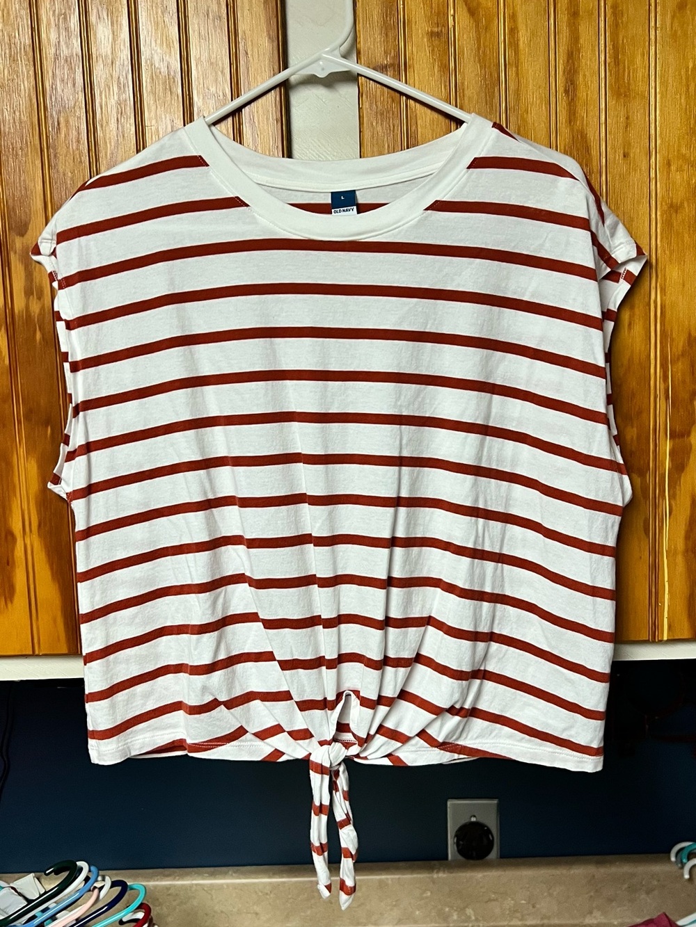 Old Navy White and Rust Stripe Tie-Front Crop Top size L